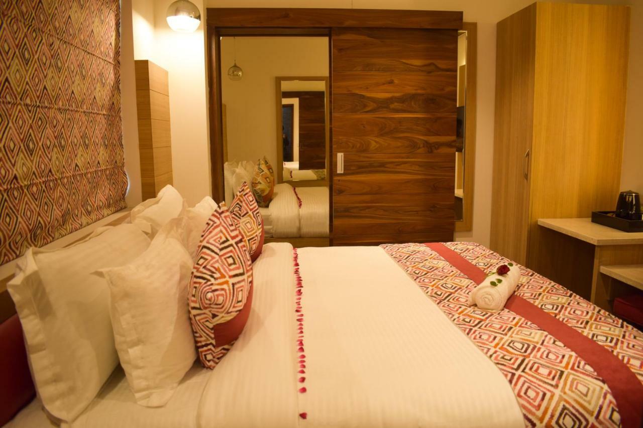 One Earth Gg Regency Hotel Amritsar Exterior photo