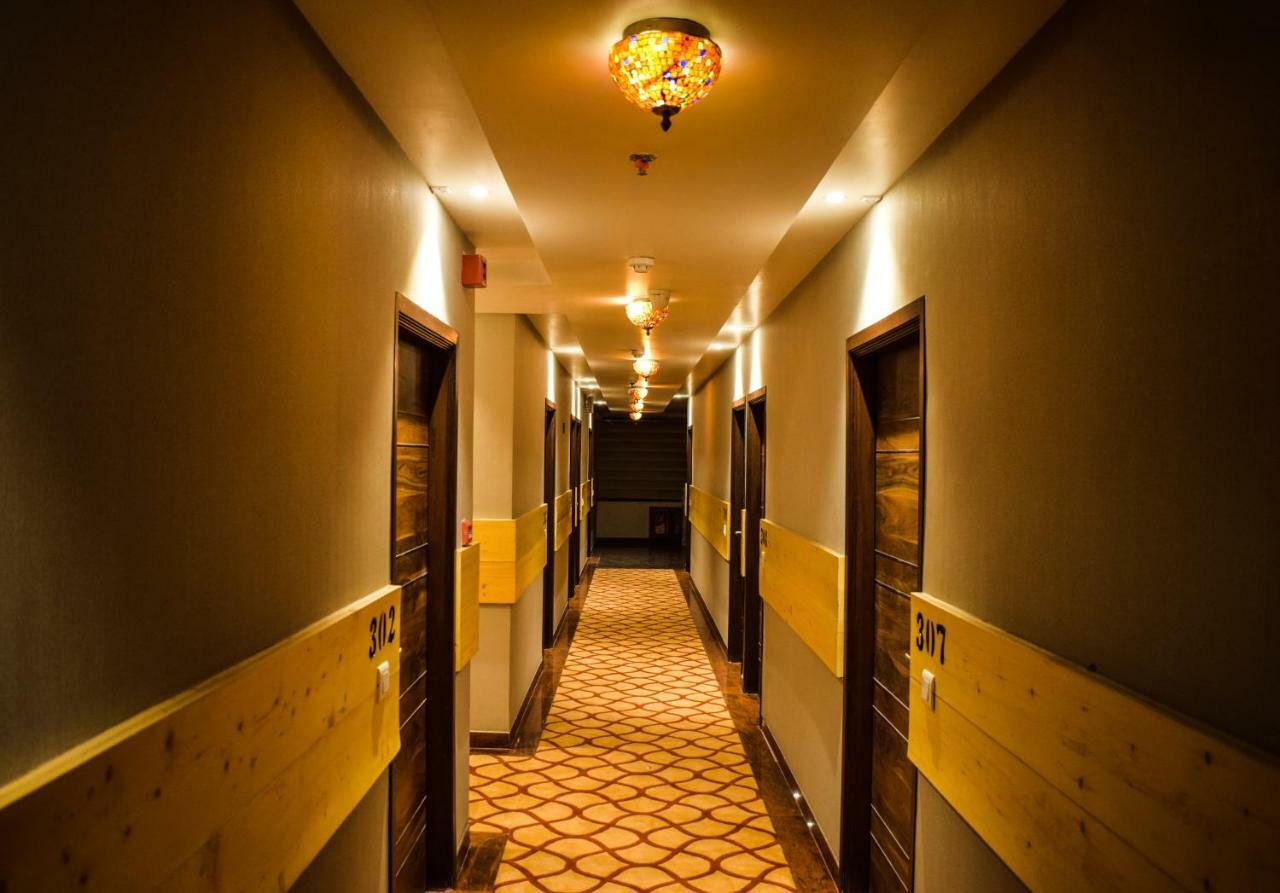 One Earth Gg Regency Hotel Amritsar Exterior photo